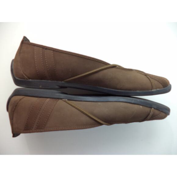 CLARKS CHOCOLATE BROWN FINE SUEDE LEATHER BALLET FLATS SHOE SZ 7M - Picture 5 of 7